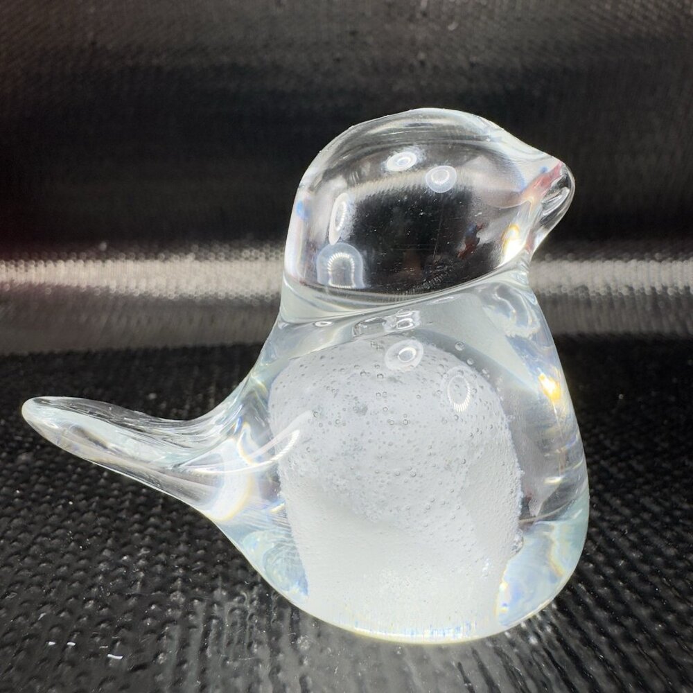 Hand Blown Small Bird Figurine‎ Clear White Center With Bubbles Glass Figure VTG